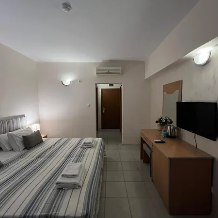 Persani Hotel-free Parking Hotel 2*
