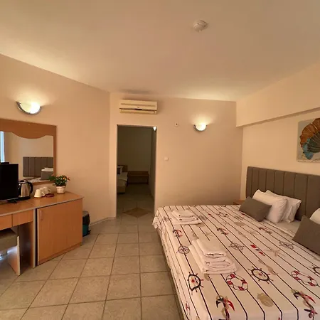 Persani Hotel Sluneční pobřeží