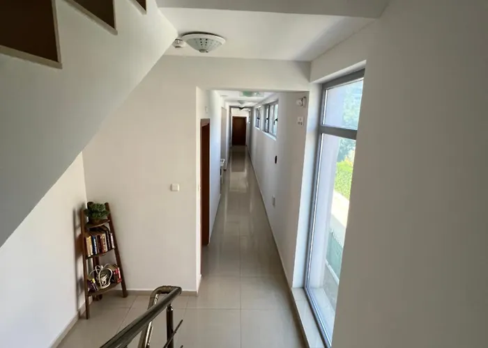 Persani Hotell Slăntjev Brjag